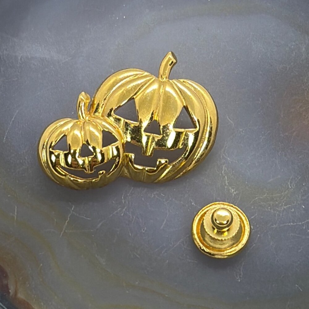 Vintage Avon Gold-Tone Double Pumpkin Halloween Pin Brooch Fall Harvest Autumn - Picture 3 of 9